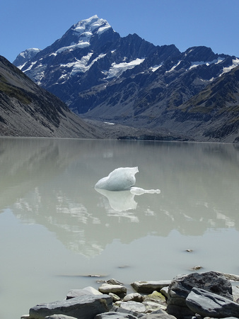 hooker lake, iceberg, aoraki