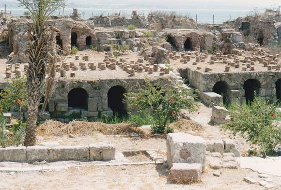 29 - Tyr - Les Thermes