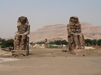 Les Colosses de Memnon
